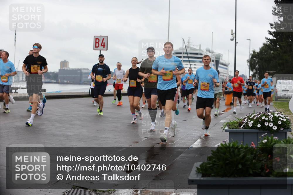 13.09.2026 - Kiel Lauf Andreas Tolksdorf http://msf.ph/oto/10402746 13.09.2026 11:02:15 Kiellinie 7272, 4, 4560, 7220, 9903 meine-sportfotos.de