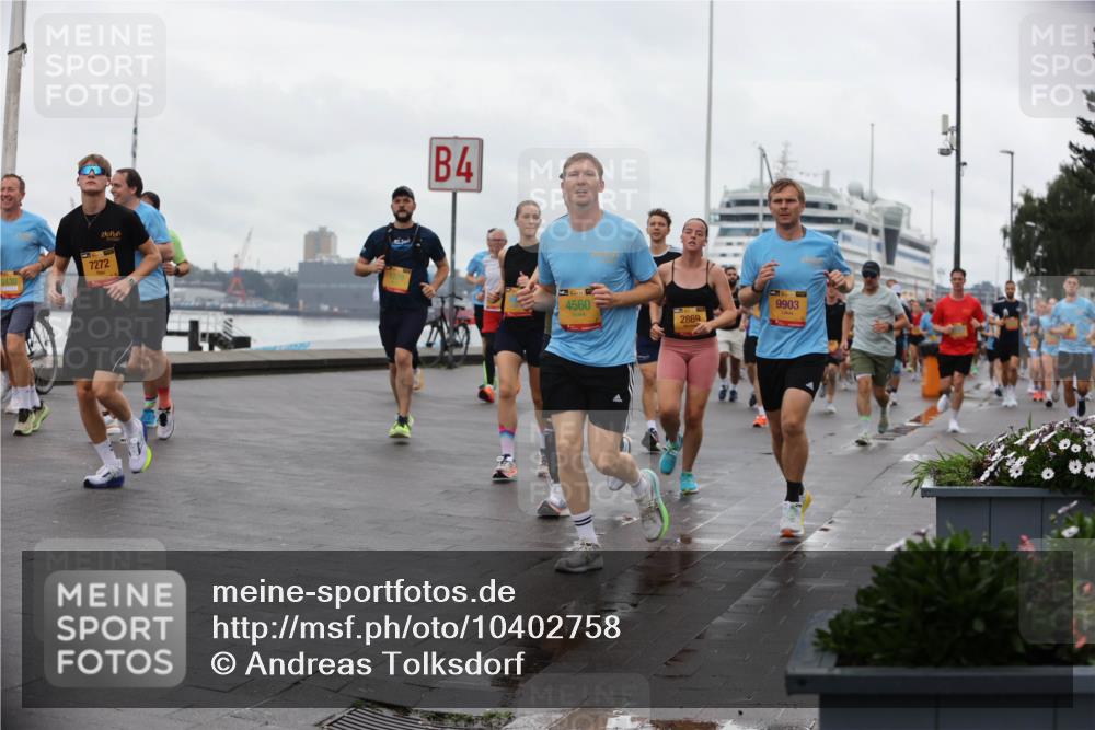 13.09.2026 - Kiel Lauf Andreas Tolksdorf http://msf.ph/oto/10402758 13.09.2026 11:02:15 Kiellinie 8430, 7272, 4, 39, 4560, 9903, 2869 meine-sportfotos.de