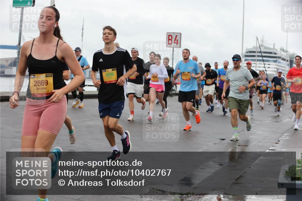 13.09.2026 - Kiel Lauf Andreas Tolksdorf http://msf.ph/oto/10402767 13.09.2026 11:02:18 Kiellinie 1394, 2869, 4, 3856, 1771 meine-sportfotos.de