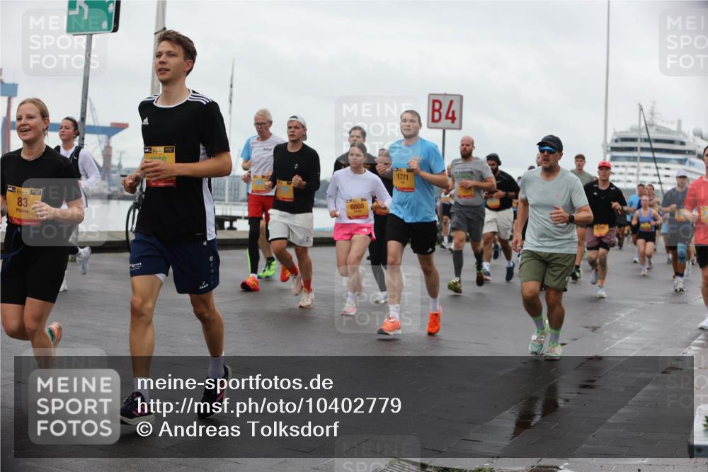 13.09.2026 - Kiel Lauf Andreas Tolksdorf http://msf.ph/oto/10402779 13.09.2026 11:02:19 Kiellinie 38, 83, 8860, 12, 1771, 4 meine-sportfotos.de