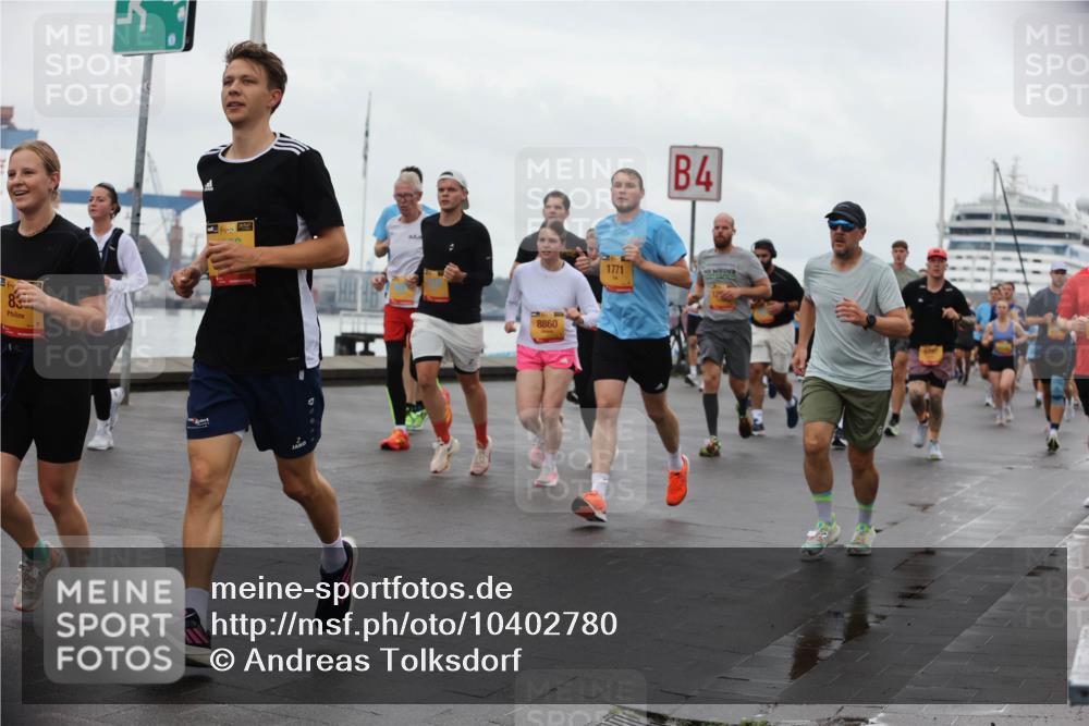 13.09.2026 - Kiel Lauf Andreas Tolksdorf http://msf.ph/oto/10402780 13.09.2026 11:02:19 Kiellinie 8860, 4, 1771 meine-sportfotos.de