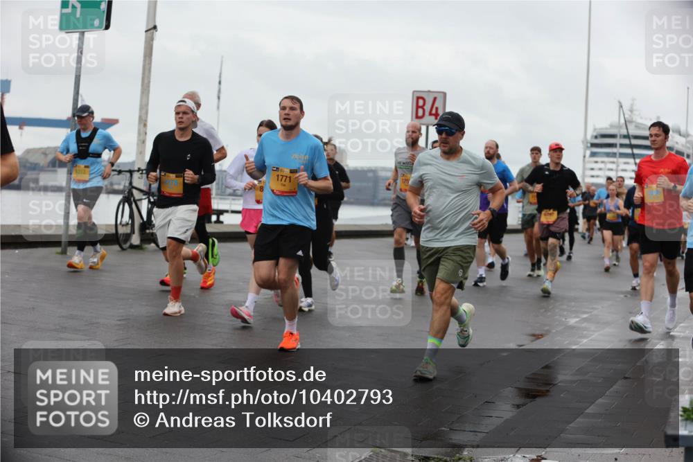 13.09.2026 - Kiel Lauf Andreas Tolksdorf http://msf.ph/oto/10402793 13.09.2026 11:02:19 Kiellinie 1313, 278, 1771, 4 meine-sportfotos.de