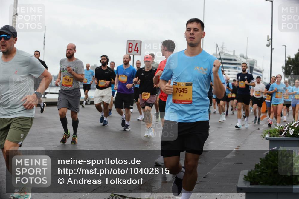 13.09.2026 - Kiel Lauf Andreas Tolksdorf http://msf.ph/oto/10402815 13.09.2026 11:02:21 Kiellinie 12518, 4, 8897, 38, 7645 meine-sportfotos.de