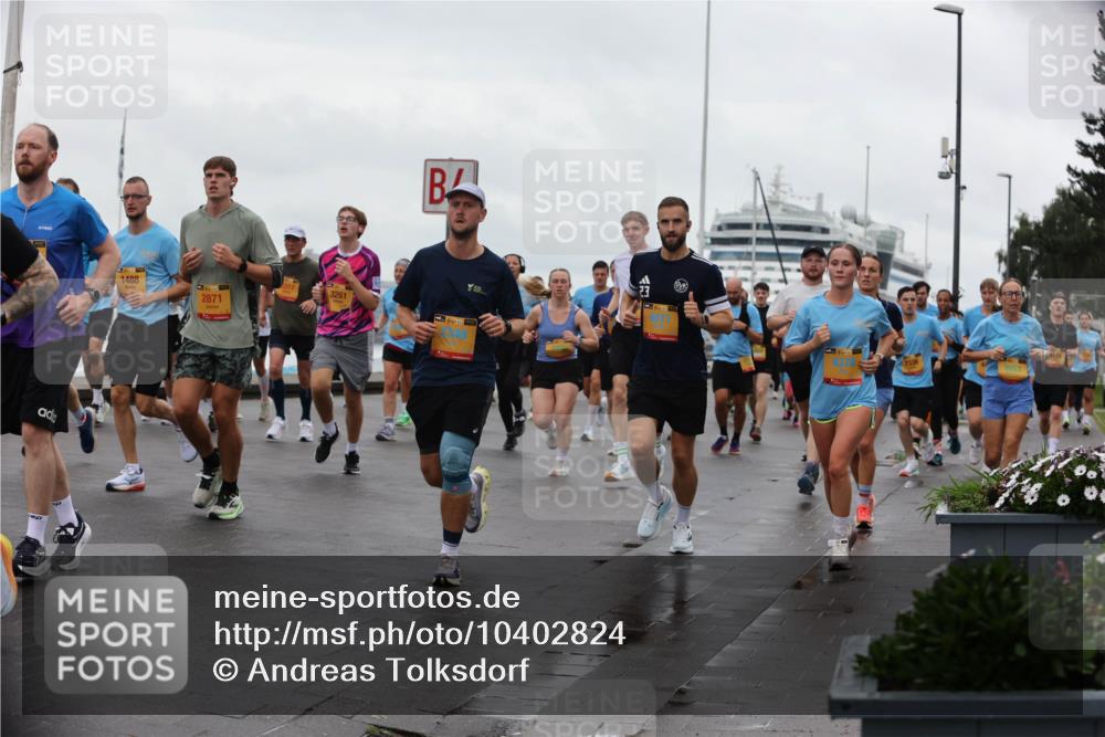 13.09.2026 - Kiel Lauf Andreas Tolksdorf http://msf.ph/oto/10402824 13.09.2026 11:02:23 Kiellinie 1488, 2871, 317, 3261, 9953 meine-sportfotos.de