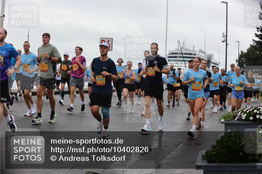 13.09.2026 - Kiel Lauf Andreas Tolksdorf http://msf.ph/oto/10402826 13.09.2026 11:02:23 Kiellinie 1488, 2871, 8317, 3261 meine-sportfotos.de