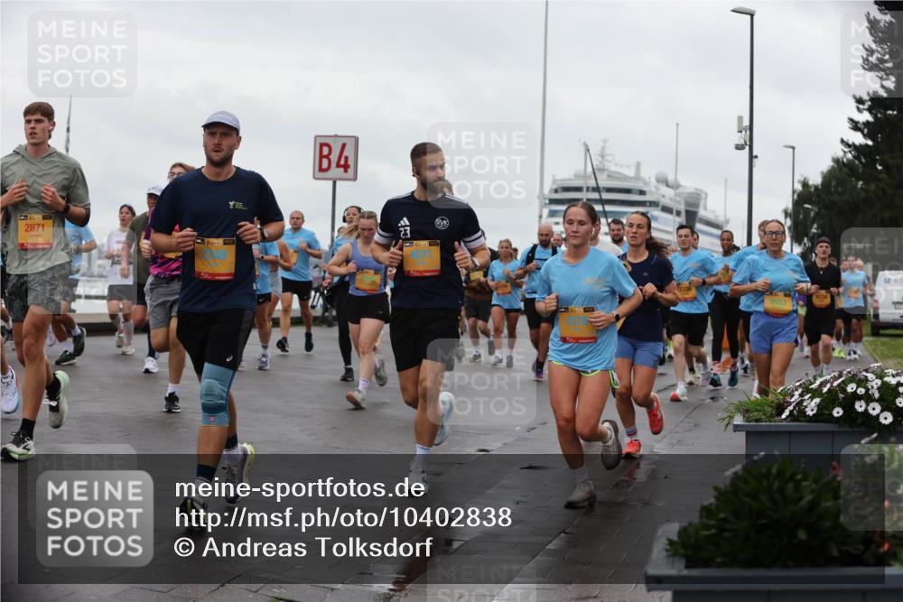 13.09.2026 - Kiel Lauf Andreas Tolksdorf http://msf.ph/oto/10402838 13.09.2026 11:02:23 Kiellinie 2871, 39, 4, 23, 4071, 4134, 9953 meine-sportfotos.de