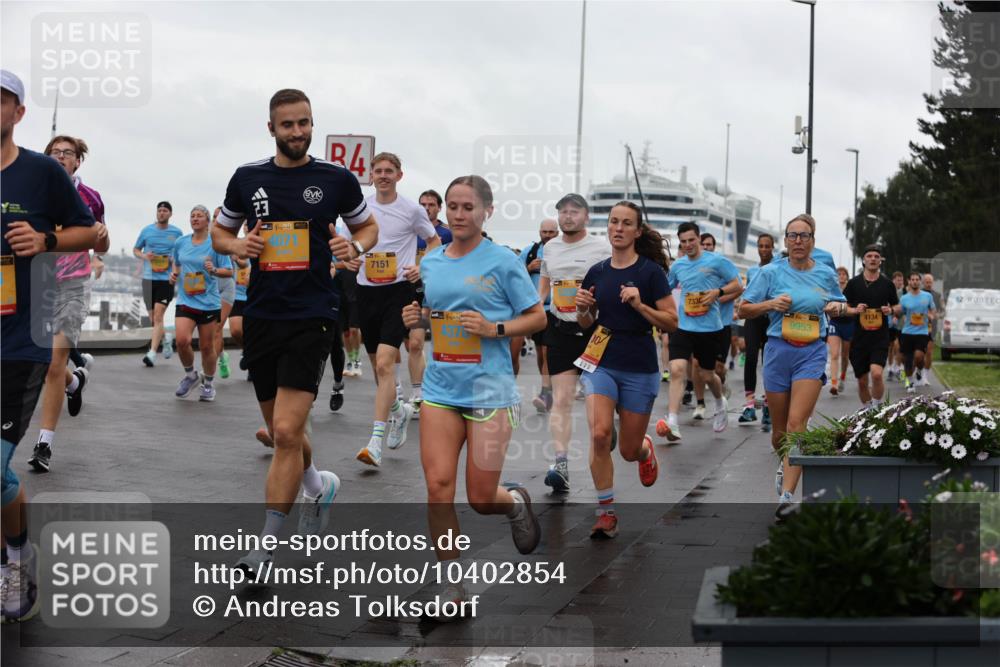 13.09.2026 - Kiel Lauf Andreas Tolksdorf http://msf.ph/oto/10402854 13.09.2026 11:02:24 Kiellinie 138, 4071, 4, 7151, 4134, 9953, 21 meine-sportfotos.de