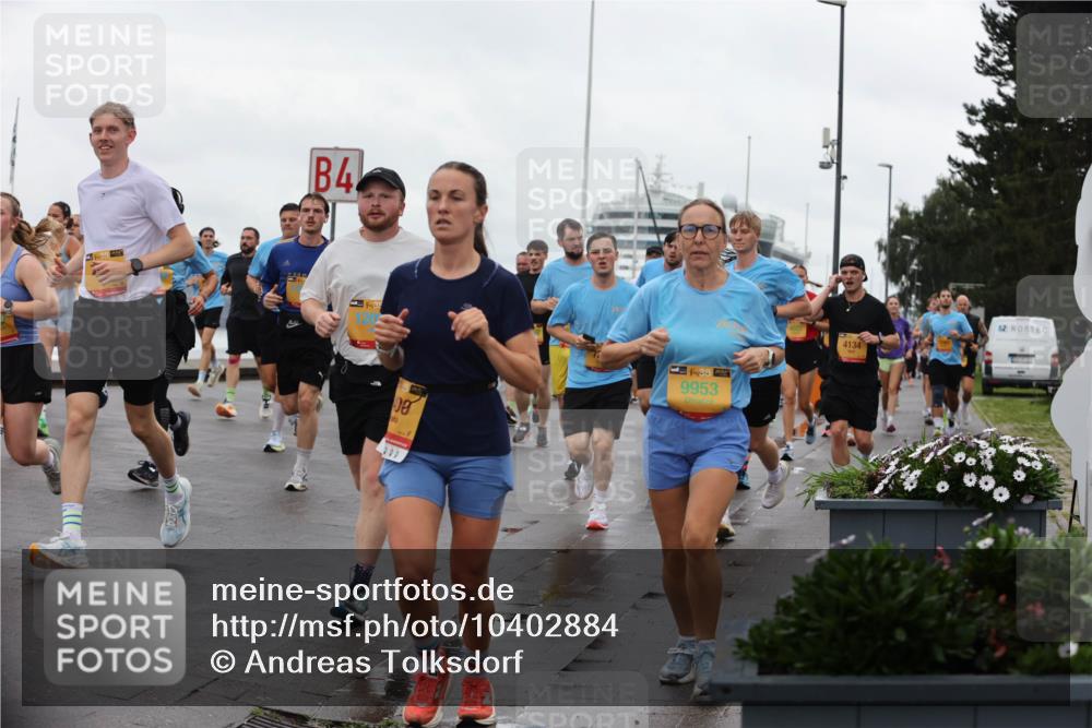 13.09.2026 - Kiel Lauf Andreas Tolksdorf http://msf.ph/oto/10402884 13.09.2026 11:02:25 Kiellinie 4, 35, 38, 9953, 4134 meine-sportfotos.de