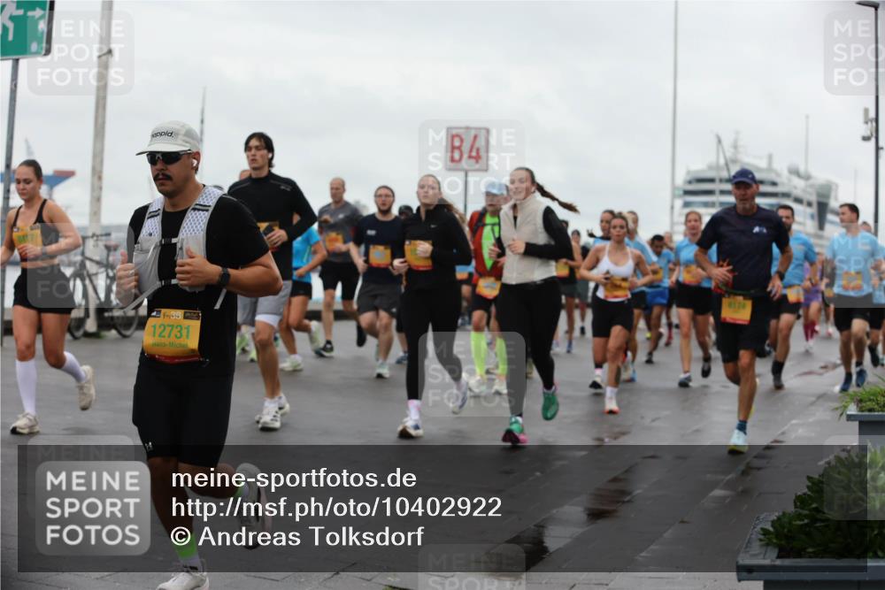 13.09.2026 - Kiel Lauf Andreas Tolksdorf http://msf.ph/oto/10402922 13.09.2026 11:02:38 Kiellinie 8417, 4, 4, 38, 12731, 8174 meine-sportfotos.de