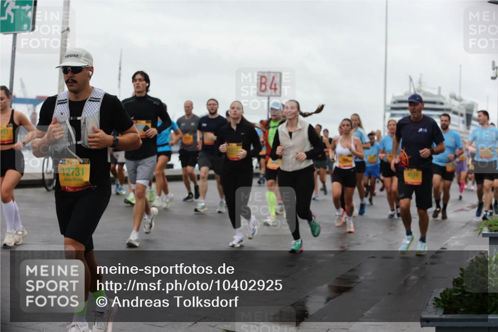 13.09.2026 - Kiel Lauf Andreas Tolksdorf http://msf.ph/oto/10402925 13.09.2026 11:02:38 Kiellinie 417, 38, 12731, 4, 8174 meine-sportfotos.de