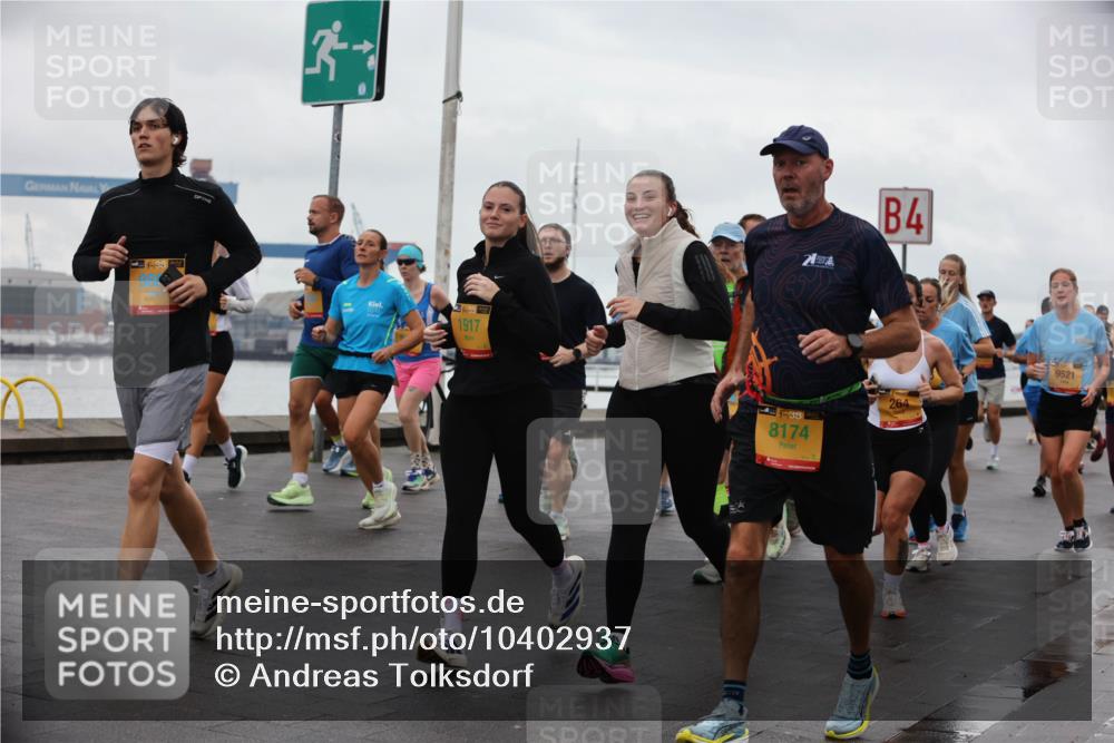 13.09.2026 - Kiel Lauf Andreas Tolksdorf http://msf.ph/oto/10402937 13.09.2026 11:02:39 Kiellinie 39, 1917, 5, 98, 8174, 4, 264, 9521 meine-sportfotos.de