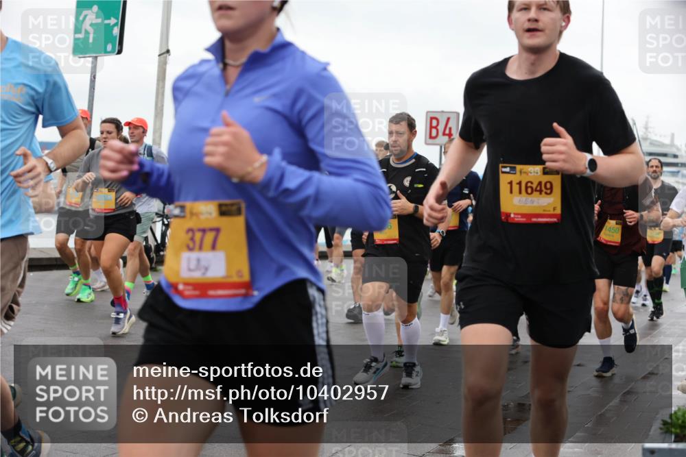 13.09.2026 - Kiel Lauf Andreas Tolksdorf http://msf.ph/oto/10402957 13.09.2026 11:02:52 Kiellinie 3, 10293, 377, 4, 38, 11649, 1450 meine-sportfotos.de