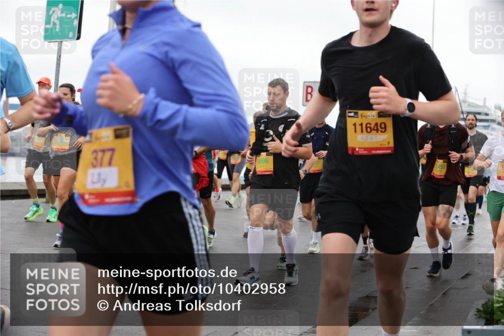 13.09.2026 - Kiel Lauf Andreas Tolksdorf http://msf.ph/oto/10402958 13.09.2026 11:02:52 Kiellinie 10293, 377, 9896, 138, 11649, 1450 meine-sportfotos.de