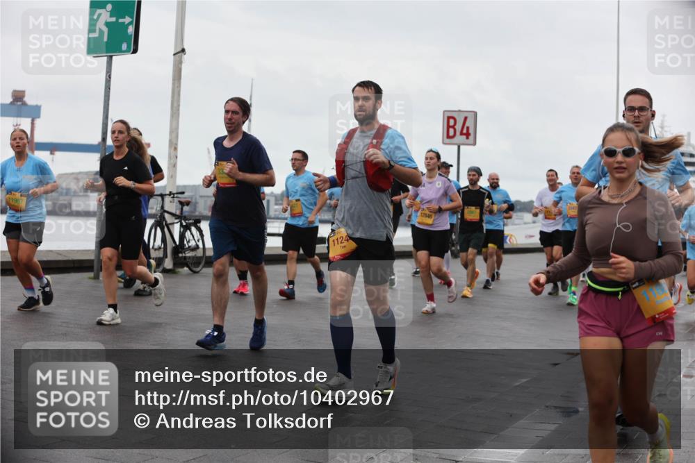 13.09.2026 - Kiel Lauf Andreas Tolksdorf http://msf.ph/oto/10402967 13.09.2026 11:02:58 Kiellinie 1124, 12846, 4, 1047 meine-sportfotos.de