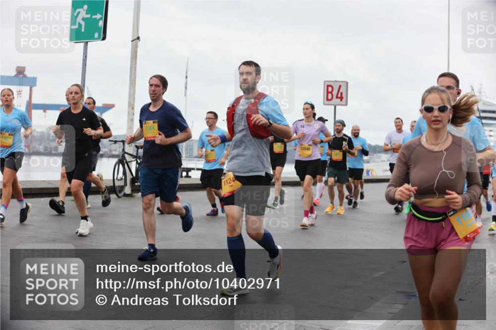 13.09.2026 - Kiel Lauf Andreas Tolksdorf http://msf.ph/oto/10402971 13.09.2026 11:02:58 Kiellinie 4 meine-sportfotos.de