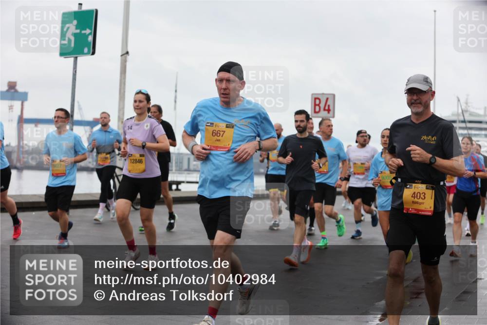 13.09.2026 - Kiel Lauf Andreas Tolksdorf http://msf.ph/oto/10402984 13.09.2026 11:03:00 Kiellinie 14, 38, 667, 12846, 4, 9005, 38, 403 meine-sportfotos.de
