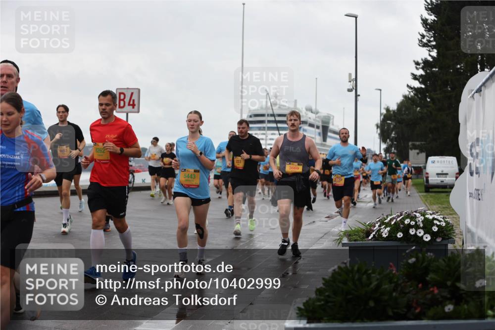 13.09.2026 - Kiel Lauf Andreas Tolksdorf http://msf.ph/oto/10402999 13.09.2026 11:03:02 Kiellinie 4653, 8262, 4, 39, 5443, 223, 3669, 4795 meine-sportfotos.de