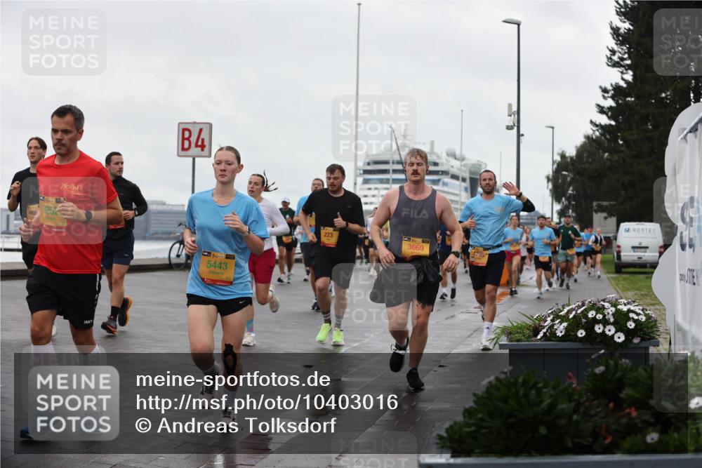 13.09.2026 - Kiel Lauf Andreas Tolksdorf http://msf.ph/oto/10403016 13.09.2026 11:03:03 Kiellinie 465, 1, 39, 8262, 4, 38, 5443, 223, 39, 3669, 4795 meine-sportfotos.de