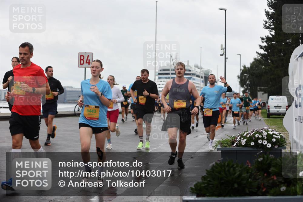 13.09.2026 - Kiel Lauf Andreas Tolksdorf http://msf.ph/oto/10403017 13.09.2026 11:03:03 Kiellinie 39, 826, 4, 5443, 223, 1, 394, 3669, 4795 meine-sportfotos.de
