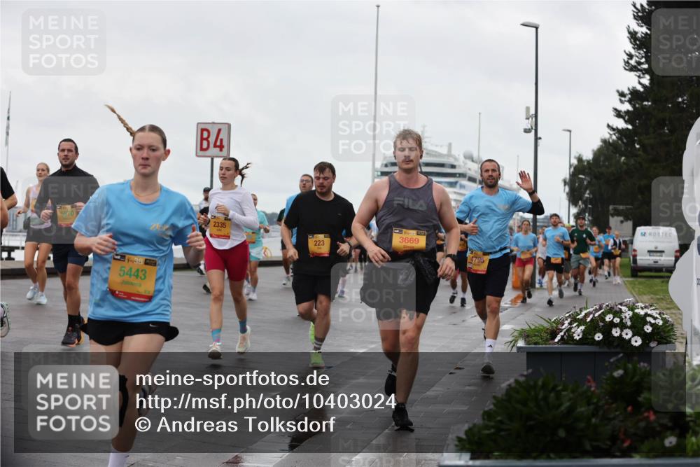 13.09.2026 - Kiel Lauf Andreas Tolksdorf http://msf.ph/oto/10403024 13.09.2026 11:03:04 Kiellinie 59707, 38, 5443, 4, 2335, 3669, 14, 223, 4795 meine-sportfotos.de