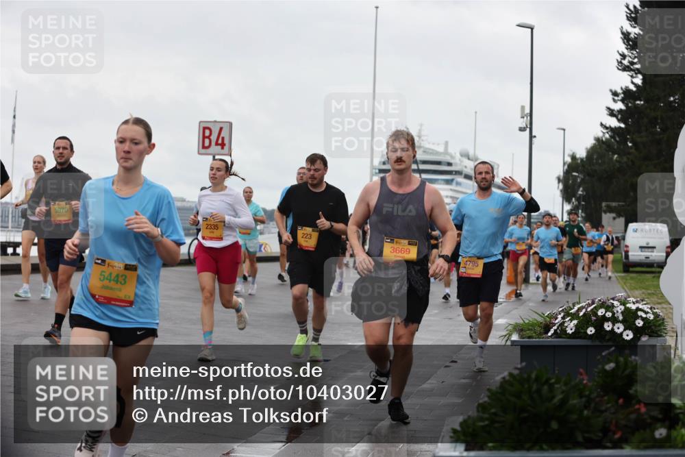 13.09.2026 - Kiel Lauf Andreas Tolksdorf http://msf.ph/oto/10403027 13.09.2026 11:03:04 Kiellinie 5970, 38, 5443, 4, 2335, 223, 38, 3669, 4795 meine-sportfotos.de