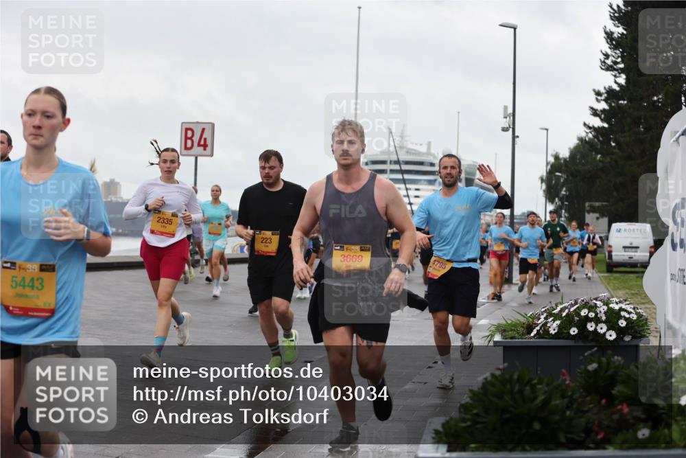 13.09.2026 - Kiel Lauf Andreas Tolksdorf http://msf.ph/oto/10403034 13.09.2026 11:03:04 Kiellinie 4, 38, 5443, 2335, 4, 223, 38, 3669, 4795 meine-sportfotos.de