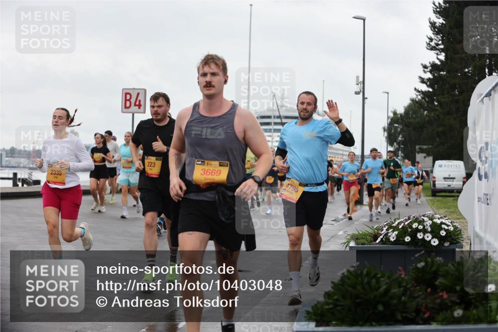 13.09.2026 - Kiel Lauf Andreas Tolksdorf http://msf.ph/oto/10403048 13.09.2026 11:03:05 Kiellinie 2335, 4, 39, 223, 38, 3669, 38, 4795 meine-sportfotos.de