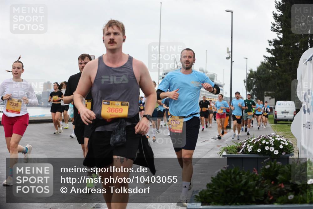 13.09.2026 - Kiel Lauf Andreas Tolksdorf http://msf.ph/oto/10403055 13.09.2026 11:03:05 Kiellinie 2335, 3, 3669, 2, 38, 4795 meine-sportfotos.de