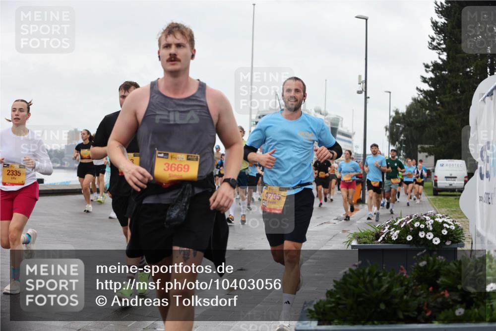 13.09.2026 - Kiel Lauf Andreas Tolksdorf http://msf.ph/oto/10403056 13.09.2026 11:03:05 Kiellinie 2335, 38, 1, 394, 3669, 38, 4795 meine-sportfotos.de
