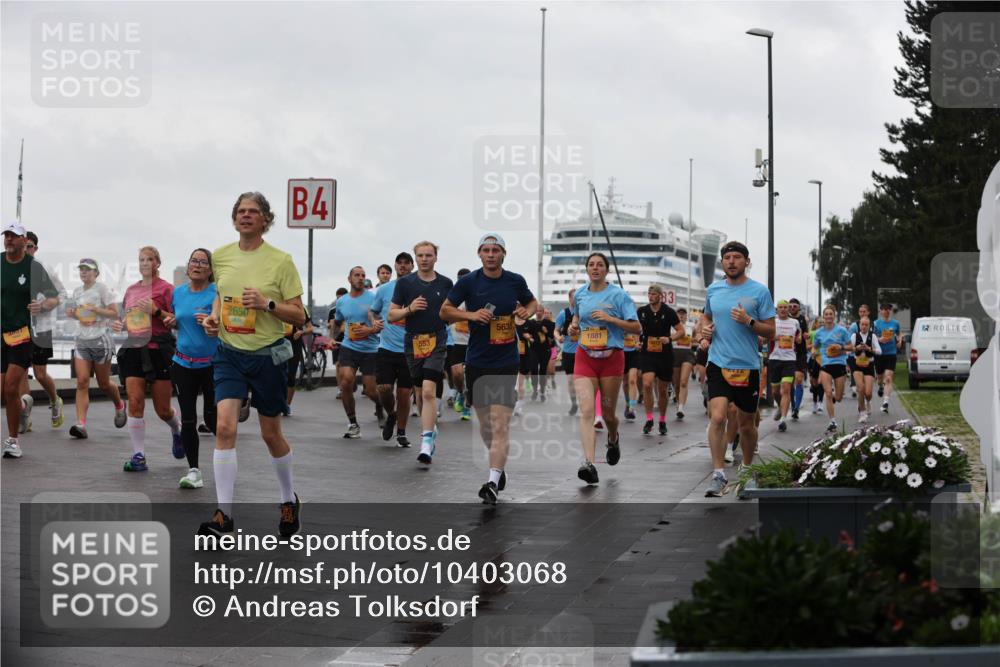 13.09.2026 - Kiel Lauf Andreas Tolksdorf http://msf.ph/oto/10403068 13.09.2026 11:03:08 Kiellinie 2650, 4, 553, 5635, 1881, 83 meine-sportfotos.de