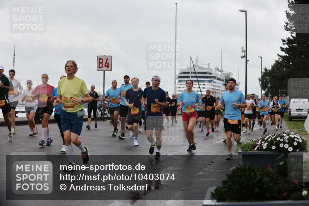 13.09.2026 - Kiel Lauf Andreas Tolksdorf http://msf.ph/oto/10403074 13.09.2026 11:03:08 Kiellinie 351, 9196, 4, 4716, 2650, 5635, 553, 1881, 3 meine-sportfotos.de