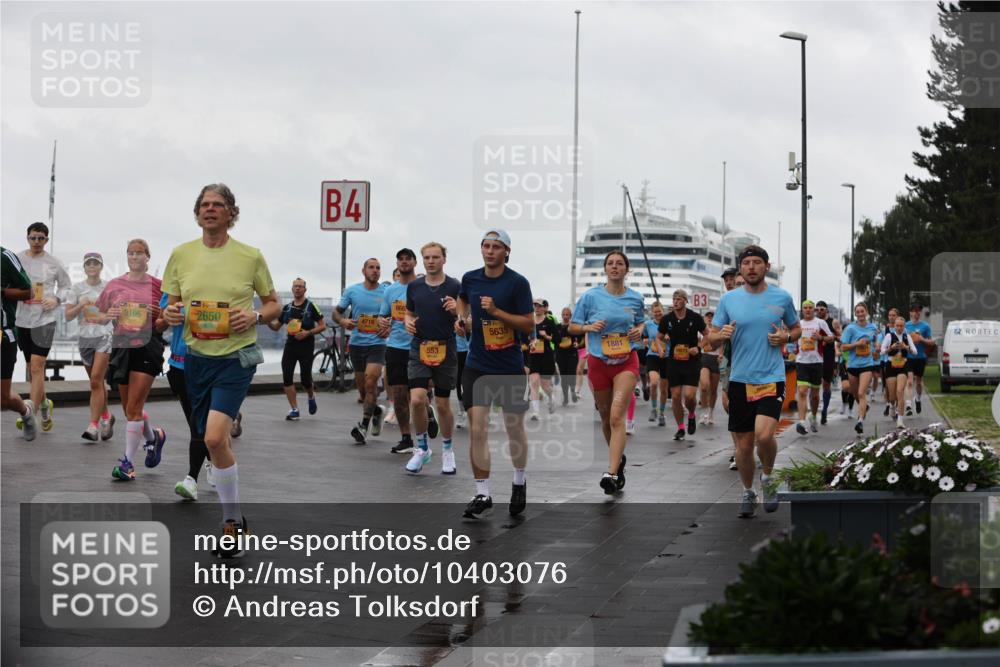 13.09.2026 - Kiel Lauf Andreas Tolksdorf http://msf.ph/oto/10403076 13.09.2026 11:03:08 Kiellinie 2650, 4, 553, 5635, 1881, 3 meine-sportfotos.de