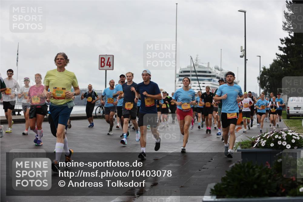 13.09.2026 - Kiel Lauf Andreas Tolksdorf http://msf.ph/oto/10403078 13.09.2026 11:03:08 Kiellinie 9196, 2650, 4, 4716, 553, 5635, 1881 meine-sportfotos.de