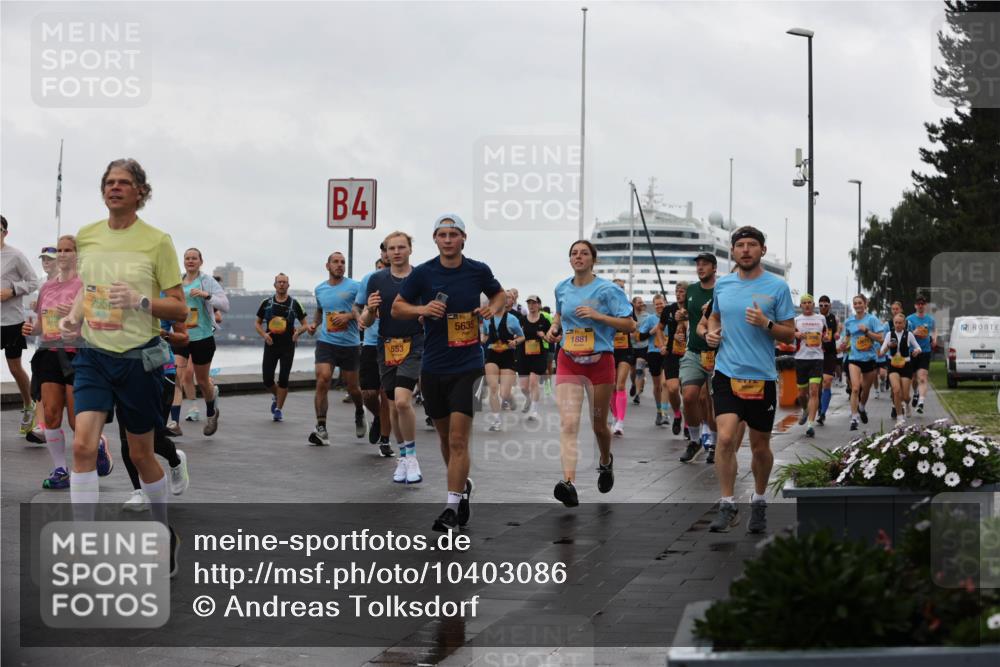 13.09.2026 - Kiel Lauf Andreas Tolksdorf http://msf.ph/oto/10403086 13.09.2026 11:03:09 Kiellinie 265, 4, 553, 5635, 1881 meine-sportfotos.de