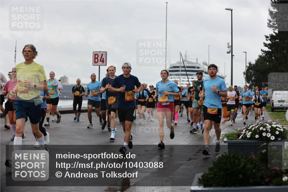 13.09.2026 - Kiel Lauf Andreas Tolksdorf http://msf.ph/oto/10403088 13.09.2026 11:03:09 Kiellinie 47, 4, 553, 5635, 1881 meine-sportfotos.de