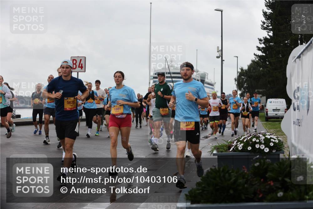 13.09.2026 - Kiel Lauf Andreas Tolksdorf http://msf.ph/oto/10403106 13.09.2026 11:03:09 Kiellinie 84, 38, 5635, 1881, 4849, 2172 meine-sportfotos.de