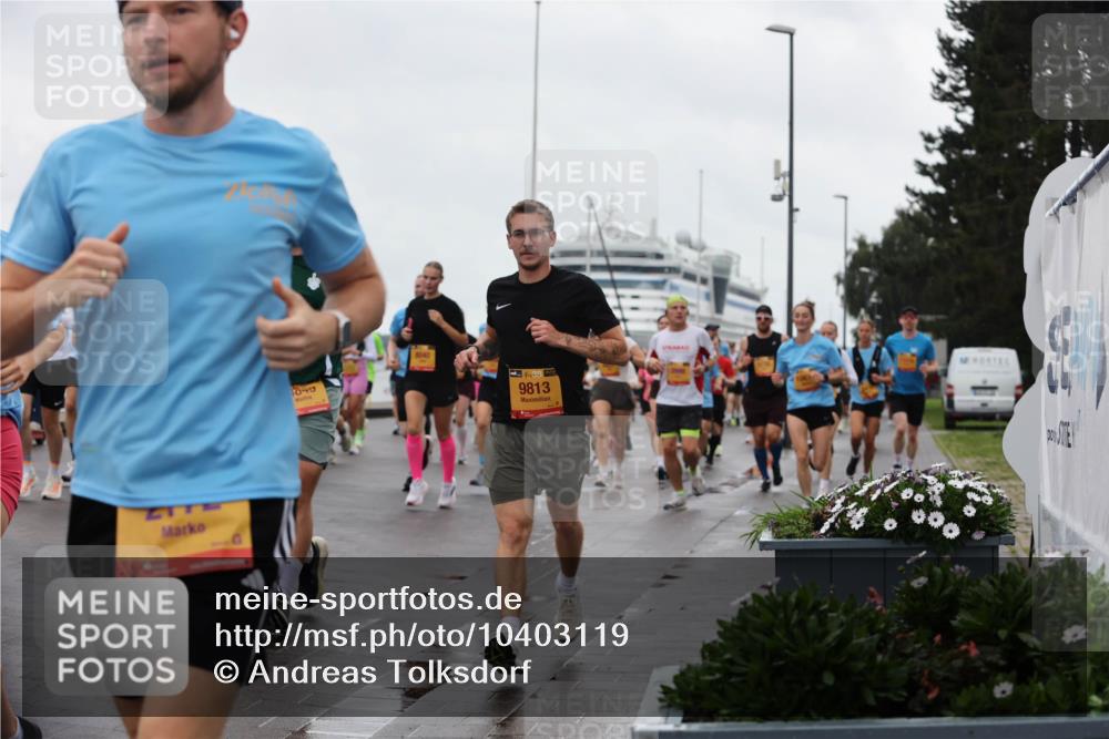 13.09.2026 - Kiel Lauf Andreas Tolksdorf http://msf.ph/oto/10403119 13.09.2026 11:03:11 Kiellinie 1043, 8040, 18, 3, 9813 meine-sportfotos.de