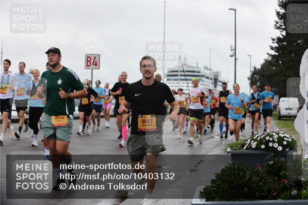 13.09.2026 - Kiel Lauf Andreas Tolksdorf http://msf.ph/oto/10403132 13.09.2026 11:03:12 Kiellinie 4, 4849, 4, 38, 9813, 10671 meine-sportfotos.de