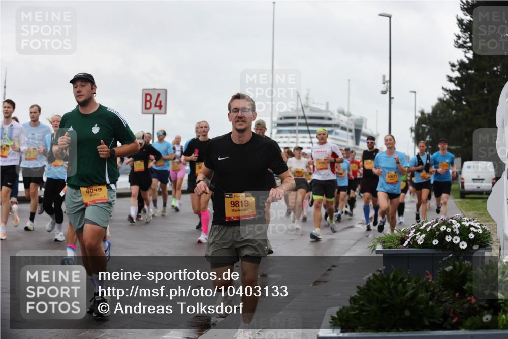 13.09.2026 - Kiel Lauf Andreas Tolksdorf http://msf.ph/oto/10403133 13.09.2026 11:03:12 Kiellinie 4849, 4, 9813, 10671 meine-sportfotos.de