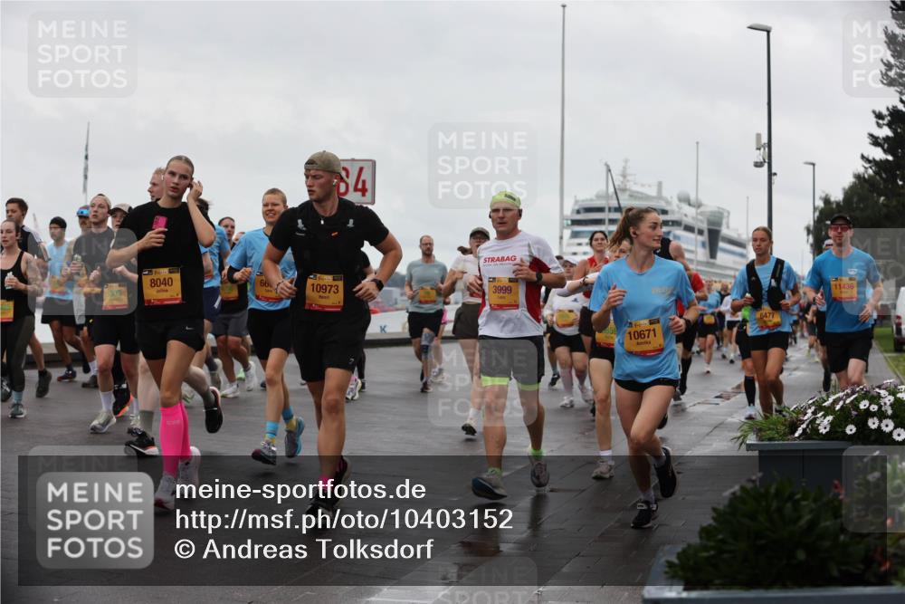 13.09.2026 - Kiel Lauf Andreas Tolksdorf http://msf.ph/oto/10403152 13.09.2026 11:03:14 Kiellinie 84, 39, 10973, 3999, 1, 39, 8040, 66, 5303, 39, 10671, 6477, 11436 meine-sportfotos.de