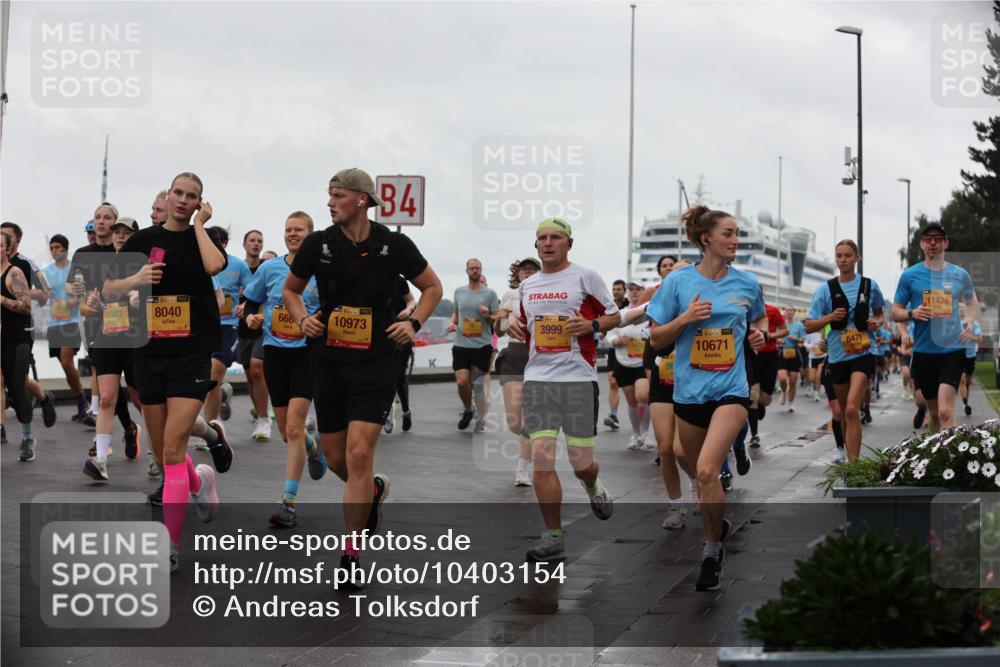 13.09.2026 - Kiel Lauf Andreas Tolksdorf http://msf.ph/oto/10403154 13.09.2026 11:03:14 Kiellinie 5303, 8040, 666, 34, 39, 10973, 3999, 96, 4, 39, 10671, 6477, 11436 meine-sportfotos.de