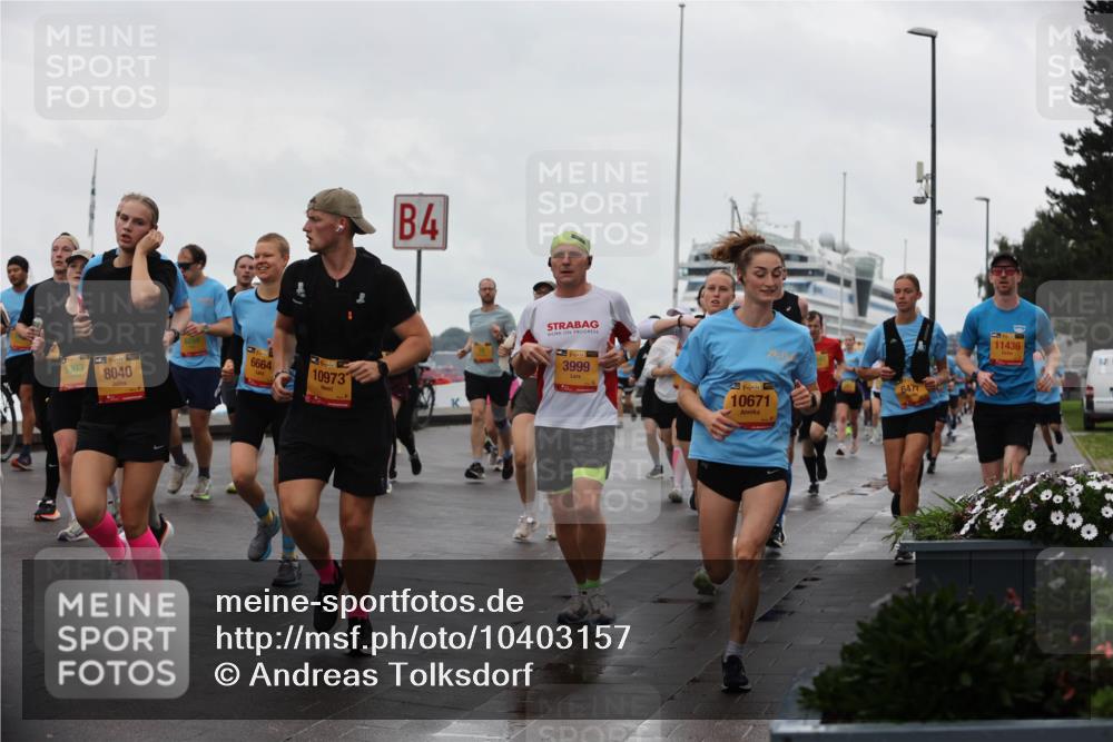 13.09.2026 - Kiel Lauf Andreas Tolksdorf http://msf.ph/oto/10403157 13.09.2026 11:03:14 Kiellinie 6664, 38, 10973, 5303, 8040, 4, 3999, 39, 10671, 6477, 11436, 12 meine-sportfotos.de