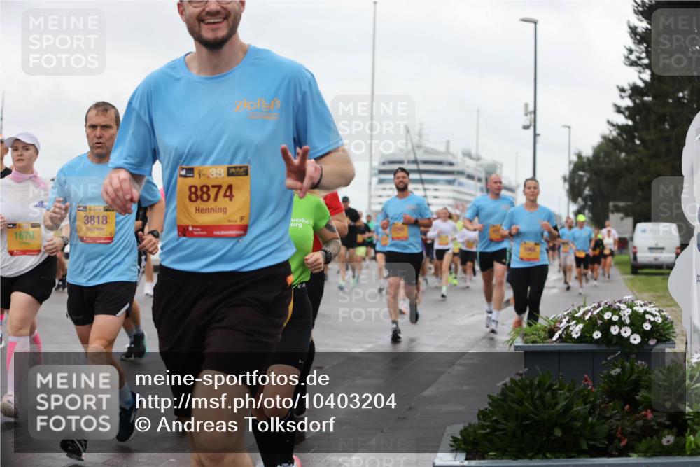 13.09.2026 - Kiel Lauf Andreas Tolksdorf http://msf.ph/oto/10403204 13.09.2026 11:03:18 Kiellinie 3818, 4, 38, 8874, 1676 meine-sportfotos.de