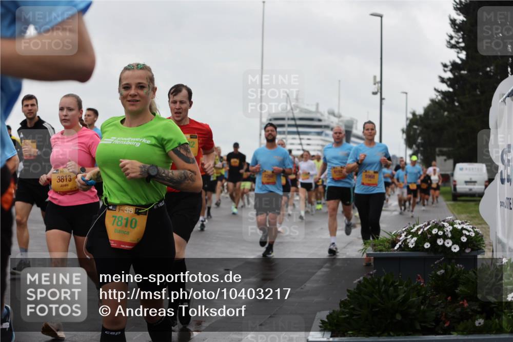 13.09.2026 - Kiel Lauf Andreas Tolksdorf http://msf.ph/oto/10403217 13.09.2026 11:03:19 Kiellinie 4, 39, 3813, 38, 7810, 5968 meine-sportfotos.de