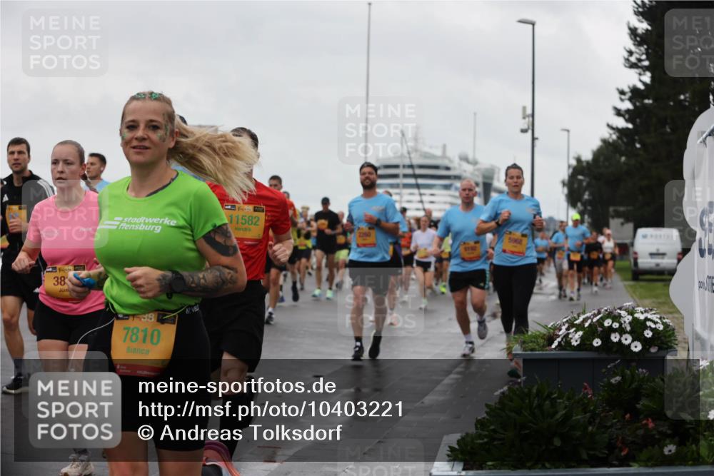 13.09.2026 - Kiel Lauf Andreas Tolksdorf http://msf.ph/oto/10403221 13.09.2026 11:03:19 Kiellinie 38, 1, 38, 11582, 9192, 48, 7810, 5968 meine-sportfotos.de