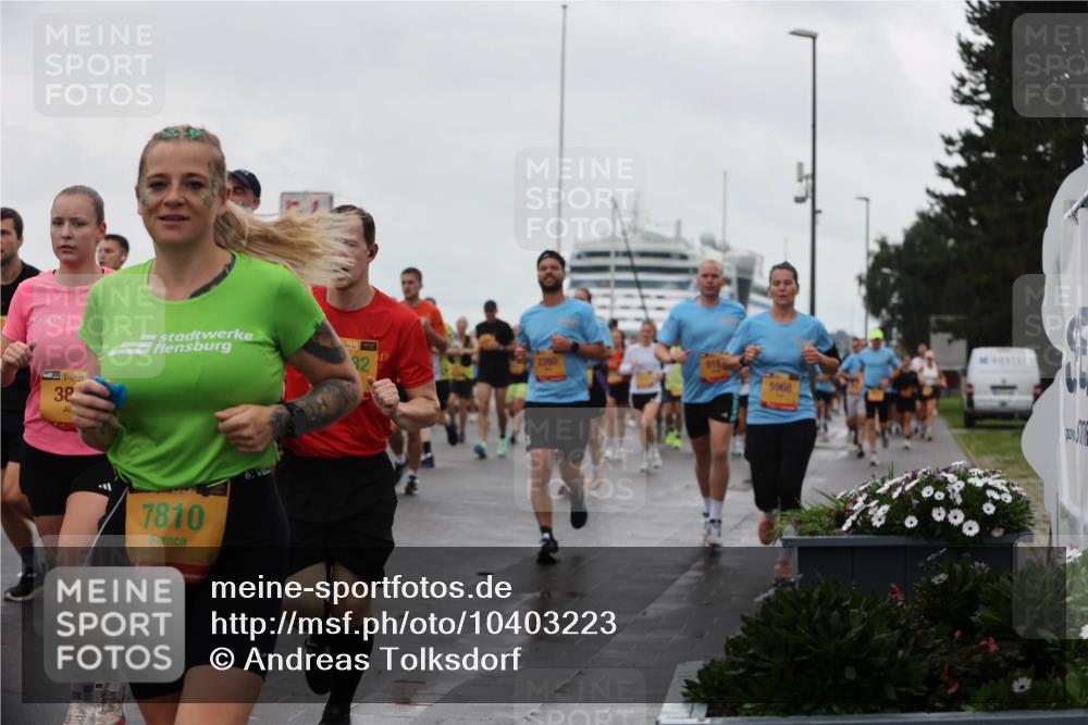 13.09.2026 - Kiel Lauf Andreas Tolksdorf http://msf.ph/oto/10403223 13.09.2026 11:03:19 Kiellinie 4, 48, 32, 7810, 38, 2260, 915, 5968 meine-sportfotos.de