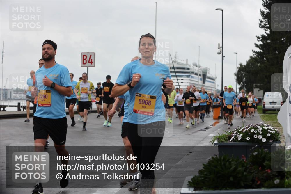 13.09.2026 - Kiel Lauf Andreas Tolksdorf http://msf.ph/oto/10403254 13.09.2026 11:03:21 Kiellinie 38, 2260, 4, 2370, 5968 meine-sportfotos.de