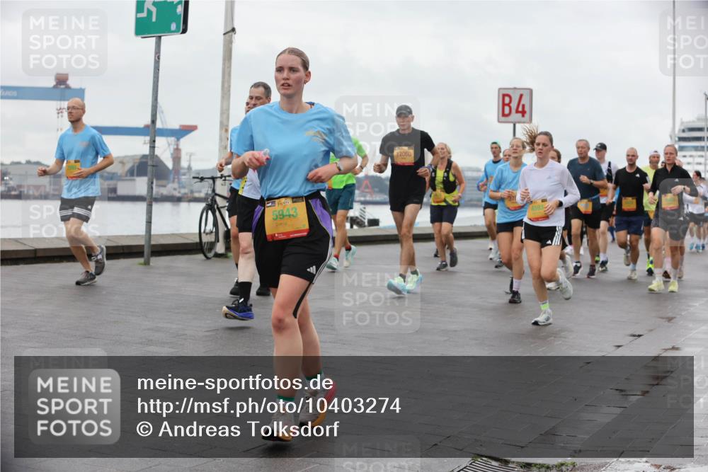 13.09.2026 - Kiel Lauf Andreas Tolksdorf http://msf.ph/oto/10403274 13.09.2026 11:03:24 Kiellinie 148, 5943, 12060, 4, 4593, 889 meine-sportfotos.de
