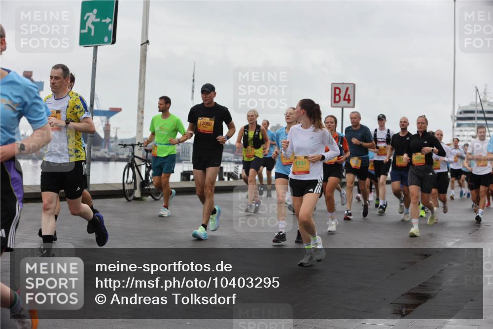 13.09.2026 - Kiel Lauf Andreas Tolksdorf http://msf.ph/oto/10403295 13.09.2026 11:03:25 Kiellinie 12060, 4593, 4 meine-sportfotos.de