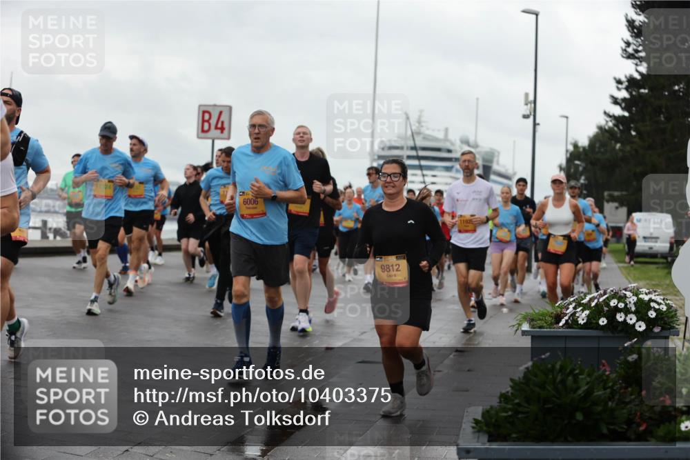 13.09.2026 - Kiel Lauf Andreas Tolksdorf http://msf.ph/oto/10403375 13.09.2026 11:03:30 Kiellinie 4, 11324, 6006, 139, 9812, 1192 meine-sportfotos.de
